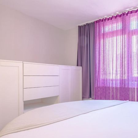 Colorful And Central Flat With Balcony In Kadikoy 伊斯坦布尔 外观 照片