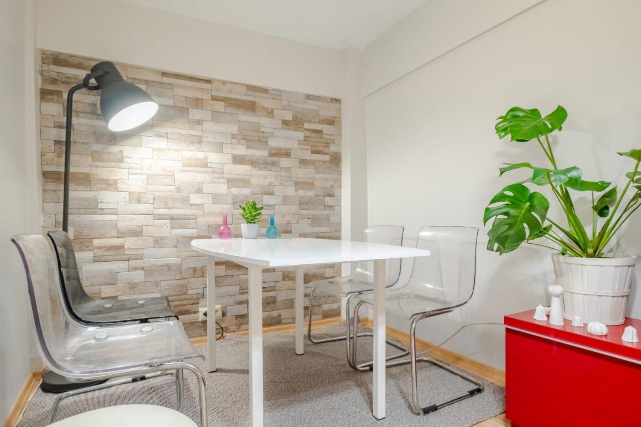 Colorful And Central Flat With Balcony In Kadikoy 伊斯坦布尔 外观 照片